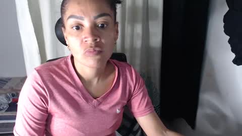 Snapshot of shayna_cute chatting on 18, 1, 2025 Shayna online show from 18, 1, 2025