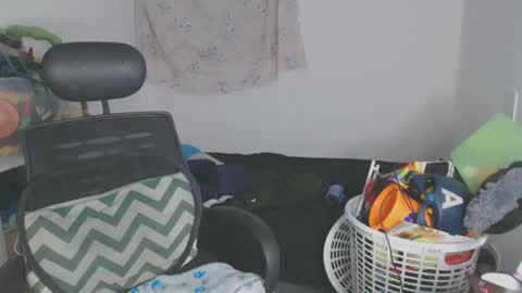 Snapshot of shayna_cute chatting on 1, 10, 2025 Shayna online show from 1, 10, 2025