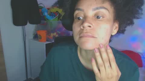 Snapshot of shayna_cute chatting on 19, 10, 2025 Shayna online show from 19, 10, 2025