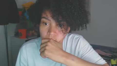 Snapshot of shayna_cute chatting on 21, 10, 2025 Shayna online show from 21, 10, 2025