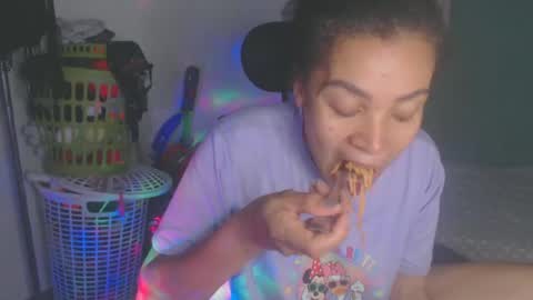 Shayna online show from 30, 6, 2026