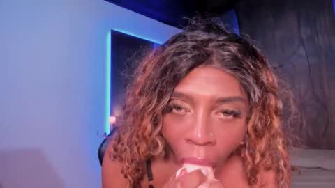 Snapshot of shayna_lee_ chatting on 6, 3, 2026 shayna_lee_ online show from 6, 3, 2026