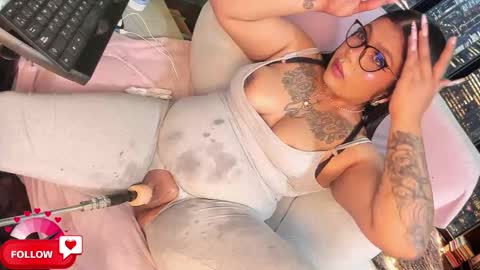 Snapshot of shayna_manson_ chatting on 8, 3, 2025 INDEPENDENT MODEL ITS JUST YOU ME online show from 8, 3, 2025