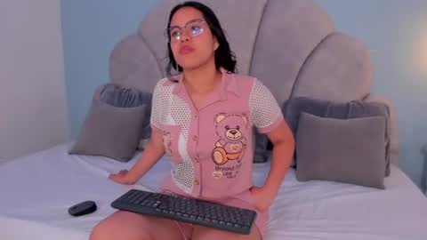 shayra_alina online show from 14, 6, 2026