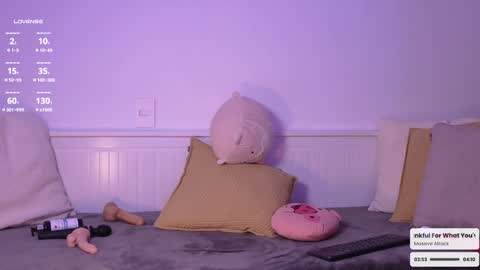 Laura c online show from 9, 12, 2024