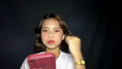 Evelyn online show from 18, 4, 2026