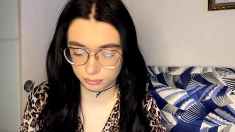 Alice online show from 9, 4, 2026