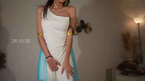  In instagram shena nomy online show from 29, 10, 2025