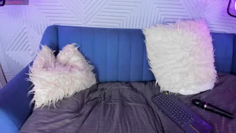 mia online show from 7, 2, 2025