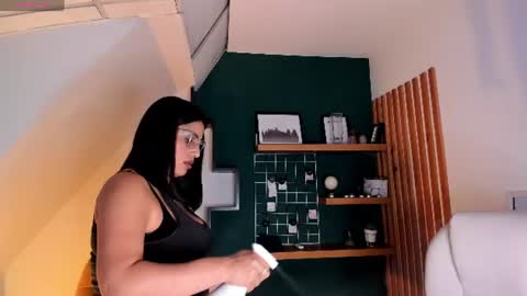 Sheyla online show from 5, 7, 2026