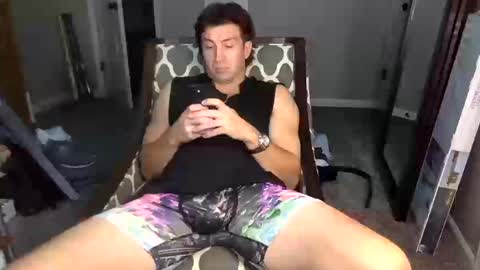 Snapshot of shimmyloe chatting on 18, 10, 2025 shimmyloe online show from 18, 10, 2025