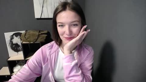 Jesica online show from 7, 5, 2026