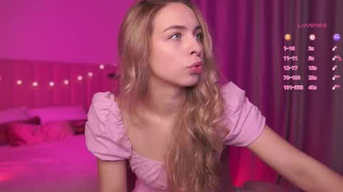 Julia online show from 7, 10, 2025