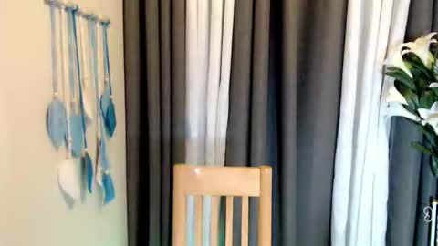 shira_cutttiebigcock online show from 10, 4, 2026