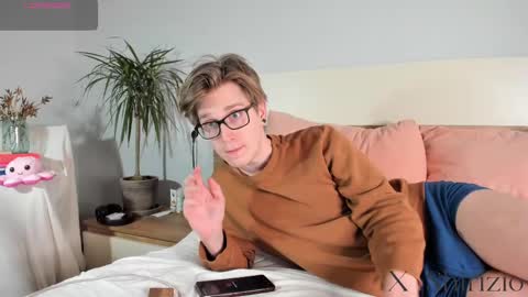 Snapshot of shirizo chatting on 28, 2, 2025 Matthew online show from 28, 2, 2025