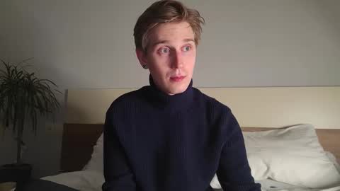 Snapshot of shirizo chatting on 23, 9, 2025 Matthew online show from 23, 9, 2025