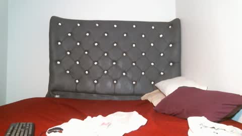 Snapshot of shiro254 chatting on 19, 11, 2025 Shi-ro online show from 19, 11, 2025