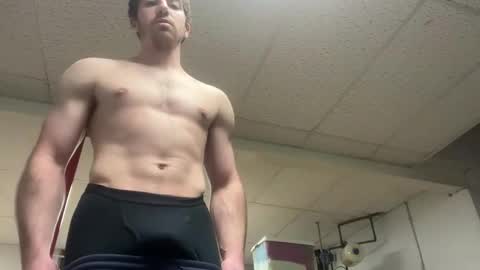 shirtlesshunk15 online show from 7, 5, 2026