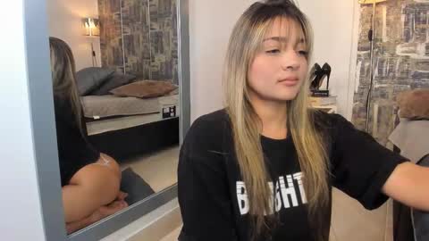 SHOFIA online show from 11, 11, 2025