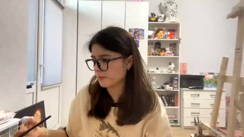 Marie online show from 5, 4, 2026