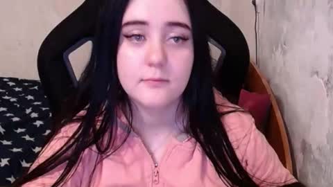 Snapshot of show_for_you chatting on 4, 12, 2024 show_for_you online show from 4, 12, 2024