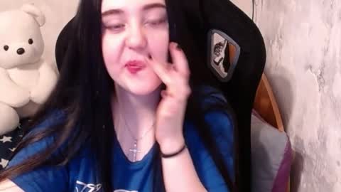 Snapshot of show_for_you chatting on 17, 12, 2024 show_for_you online show from 17, 12, 2024