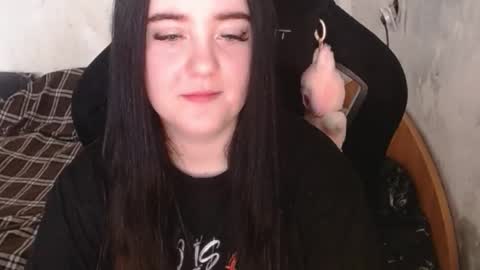 Snapshot of show_for_you chatting on 15, 9, 2025 show_for_you online show from 15, 9, 2025