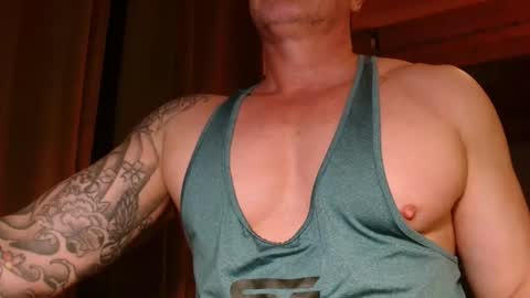 Snapshot of show_on_for_you chatting on 17, 10, 2025 show_on_for_you online show from 17, 10, 2025