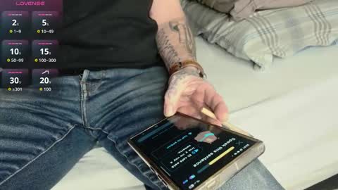 Snapshot of showoffjay46 chatting on 9, 2, 2026 showofjay online show from 9, 2, 2026