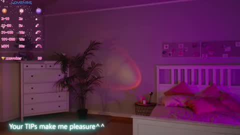 Snapshot of shriya_saran chatting on 7, 10, 2025 Neila online show from 7, 10, 2025