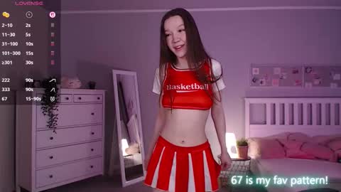 Snapshot of shriya_saran chatting on 7, 11, 2025 Neila online show from 7, 11, 2025