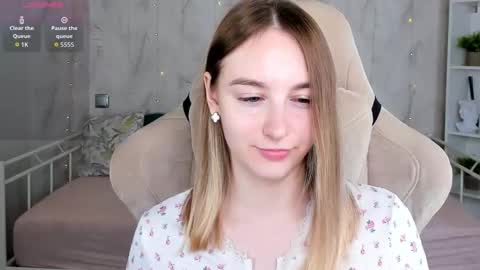 Polly online show from 12, 3, 2026