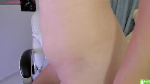 Nahomy online show from 7, 2, 2025