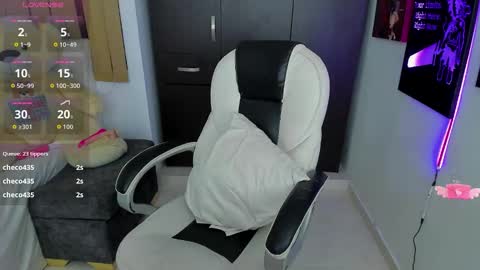 Nahomy online show from 3, 2, 2026