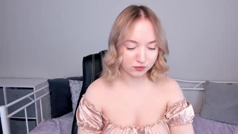 Snapshot of shy_annacutie chatting on 11, 2, 2025 Anna online show from 11, 2, 2025