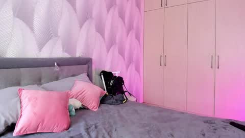 Mika online show from 31, 1, 2025