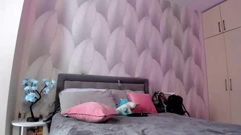 Mika online show from 10, 2, 2025