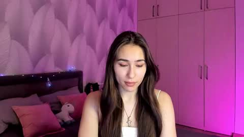 Mika online show from 14, 2, 2025