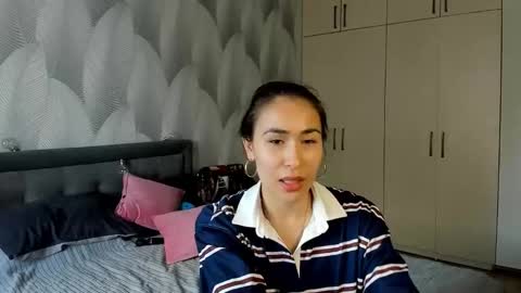 Mika online show from 9, 9, 2025