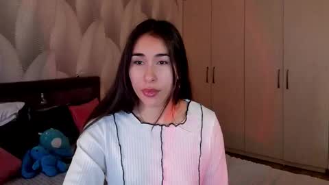 Mika online show from 17, 11, 2025