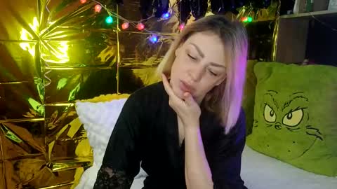 shy_girl80 online show from 16, 12, 2025