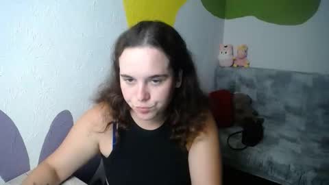 shy_lil online show from 10, 9, 2025