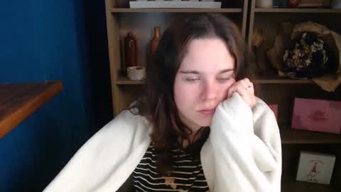 shy_lil online show from 2, 10, 2025