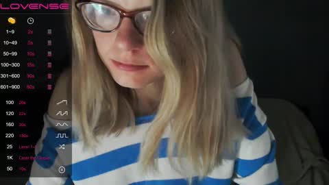 Snapshot of shy_moony chatting on 23, 2, 2025 just Alex online show from 23, 2, 2025