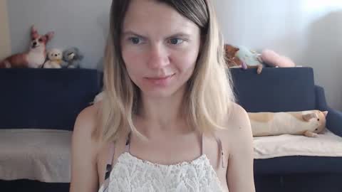 Snapshot of shy_moony chatting on 7, 10, 2025 just Alex online show from 7, 10, 2025