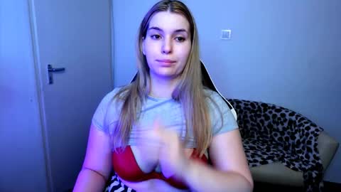 shy_nerd_babyy online show from 28, 2, 2026