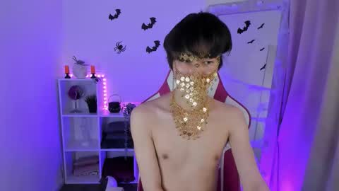 Snapshot of shyazianboy chatting on 22, 10, 2025 Yugo online show from 22, 10, 2025