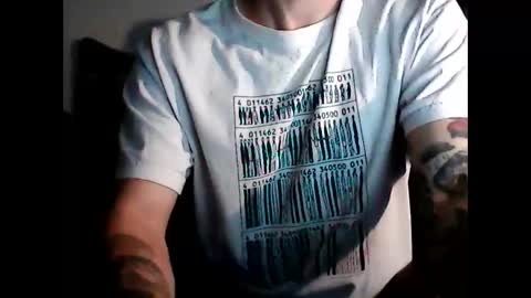 Snapshot of shyboyhugecum2020 chatting on 26, 1, 2025 shyboyhugecum2020 online show from 26, 1, 2025