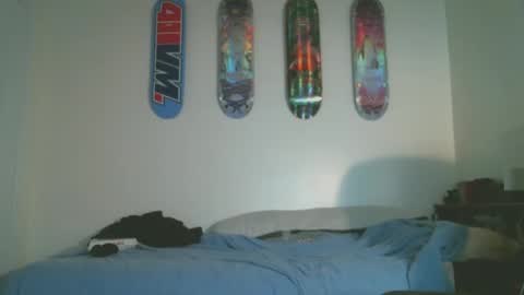 Snapshot of shyboyhugecum2020 chatting on 11, 10, 2025 shyboyhugecum2020 online show from 11, 10, 2025