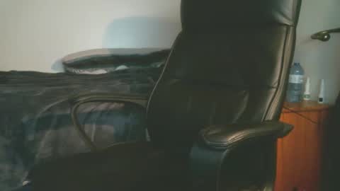 Snapshot of shyboyhugecum2020 chatting on 16, 12, 2025 shyboyhugecum2020 online show from 16, 12, 2025